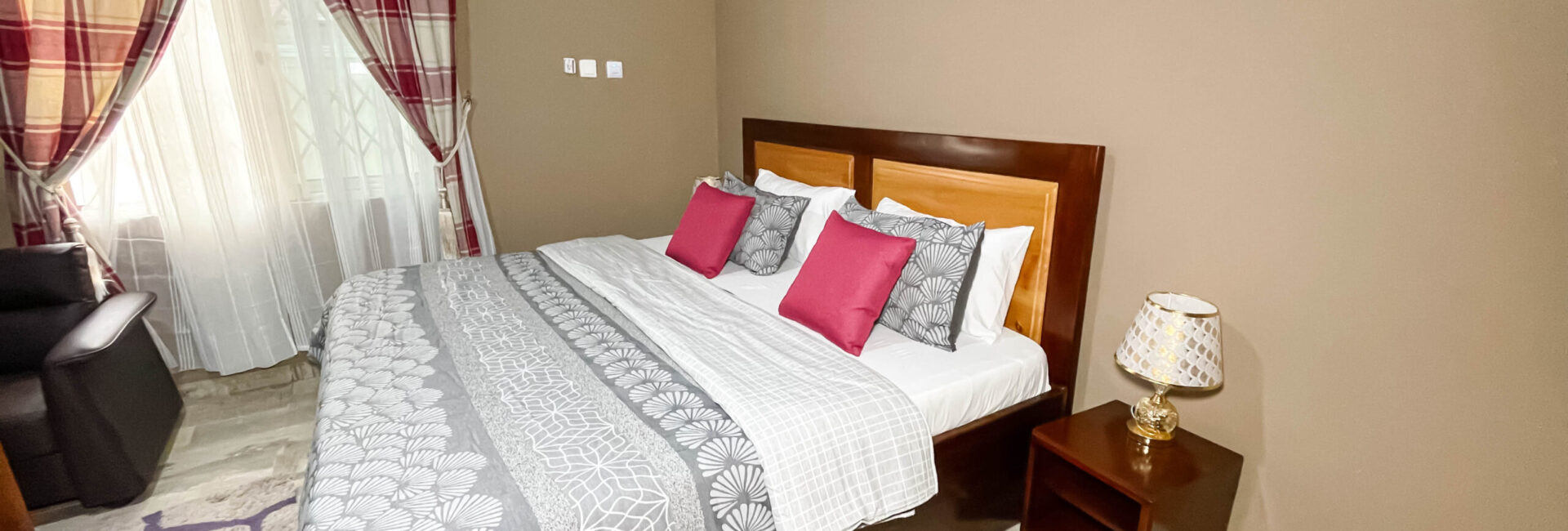 Executive Queen Room